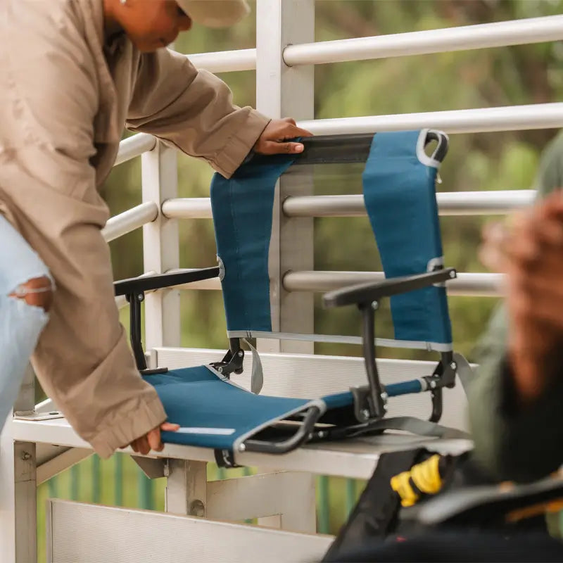 Big Comfort Stadium Chair™ with Armrests - J56V