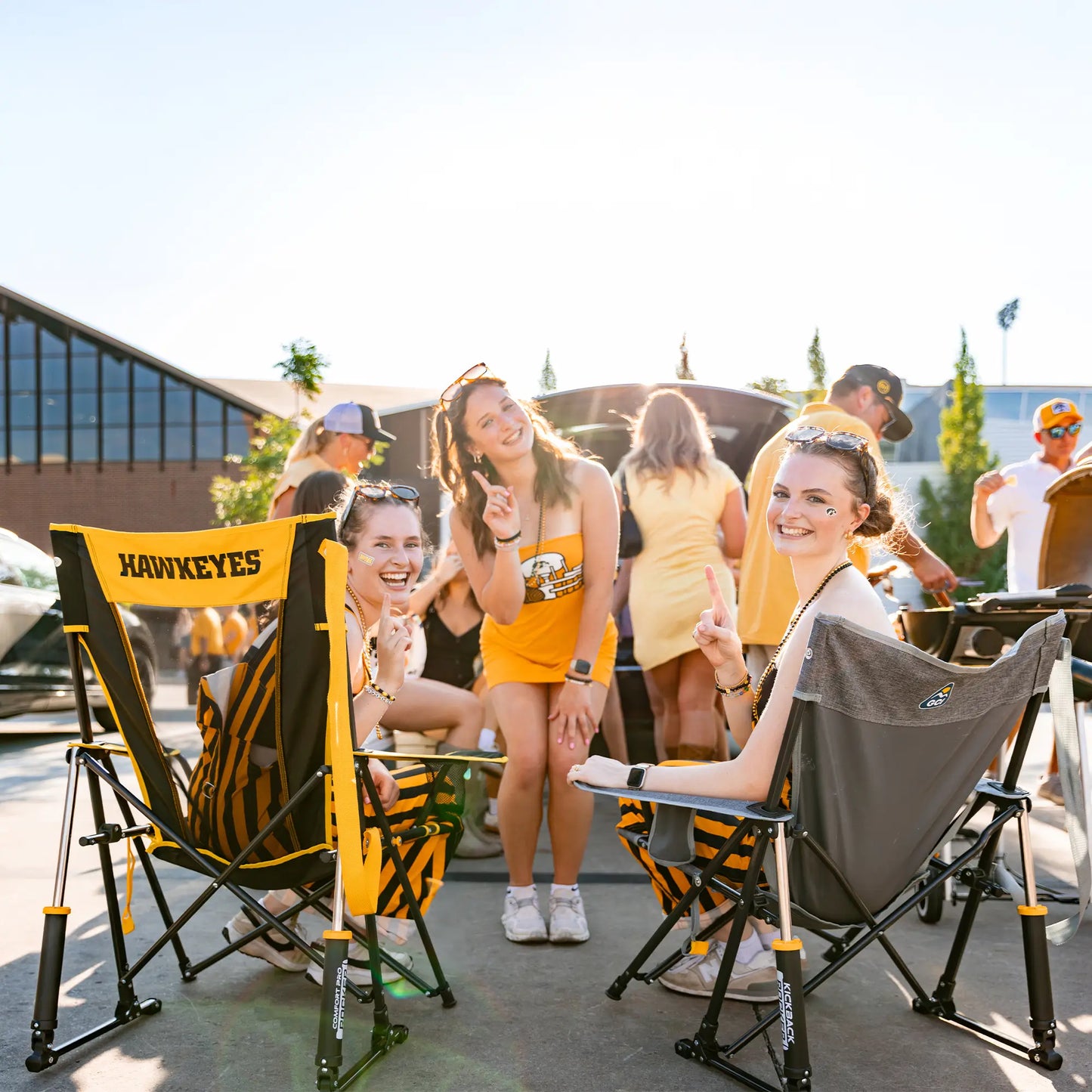 College Comfort Pro Rocker™ - Iowa Hawkeyes - SEON